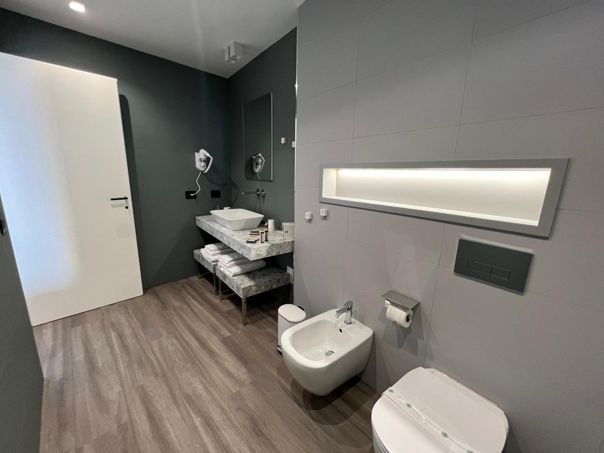 Roccaregina Hotel Шака Екстериор снимка